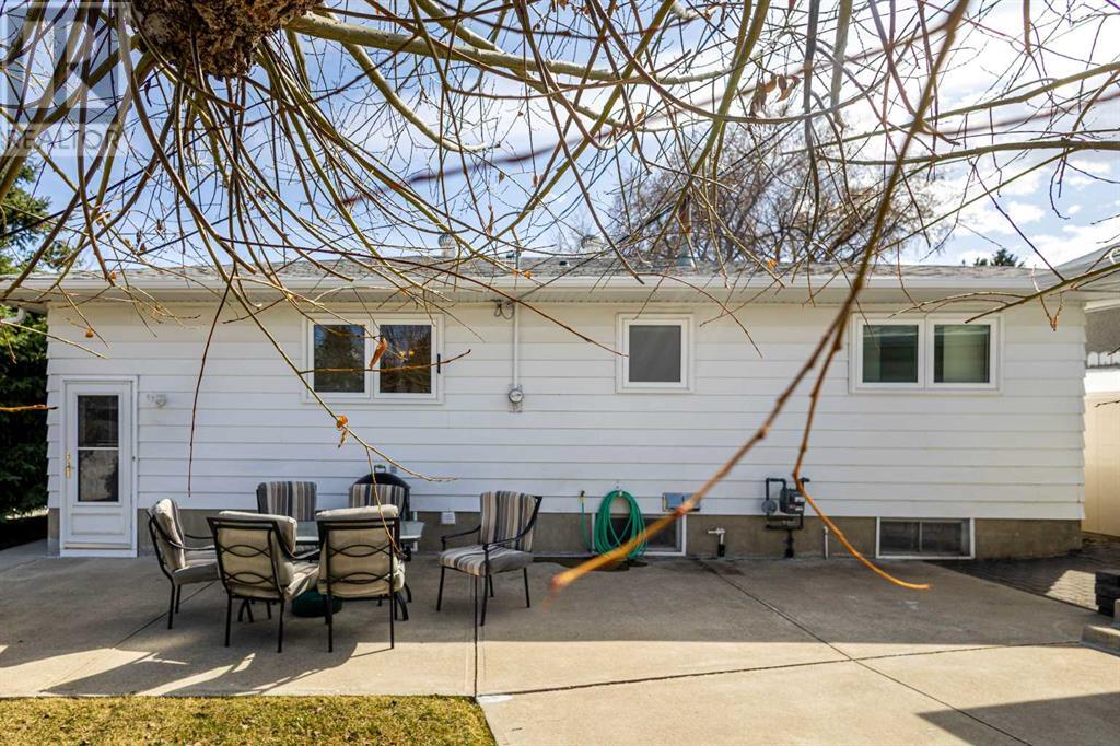 7419 Huntertown Crescent NW Photo 39 - Calgary Real Estate
