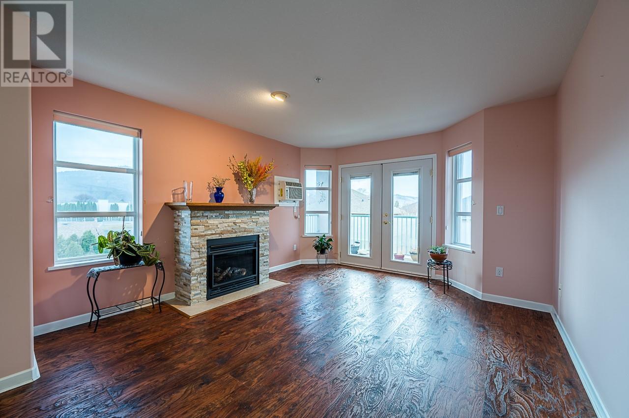 860 NICOLANI Drive Unit# 303, Kamloops