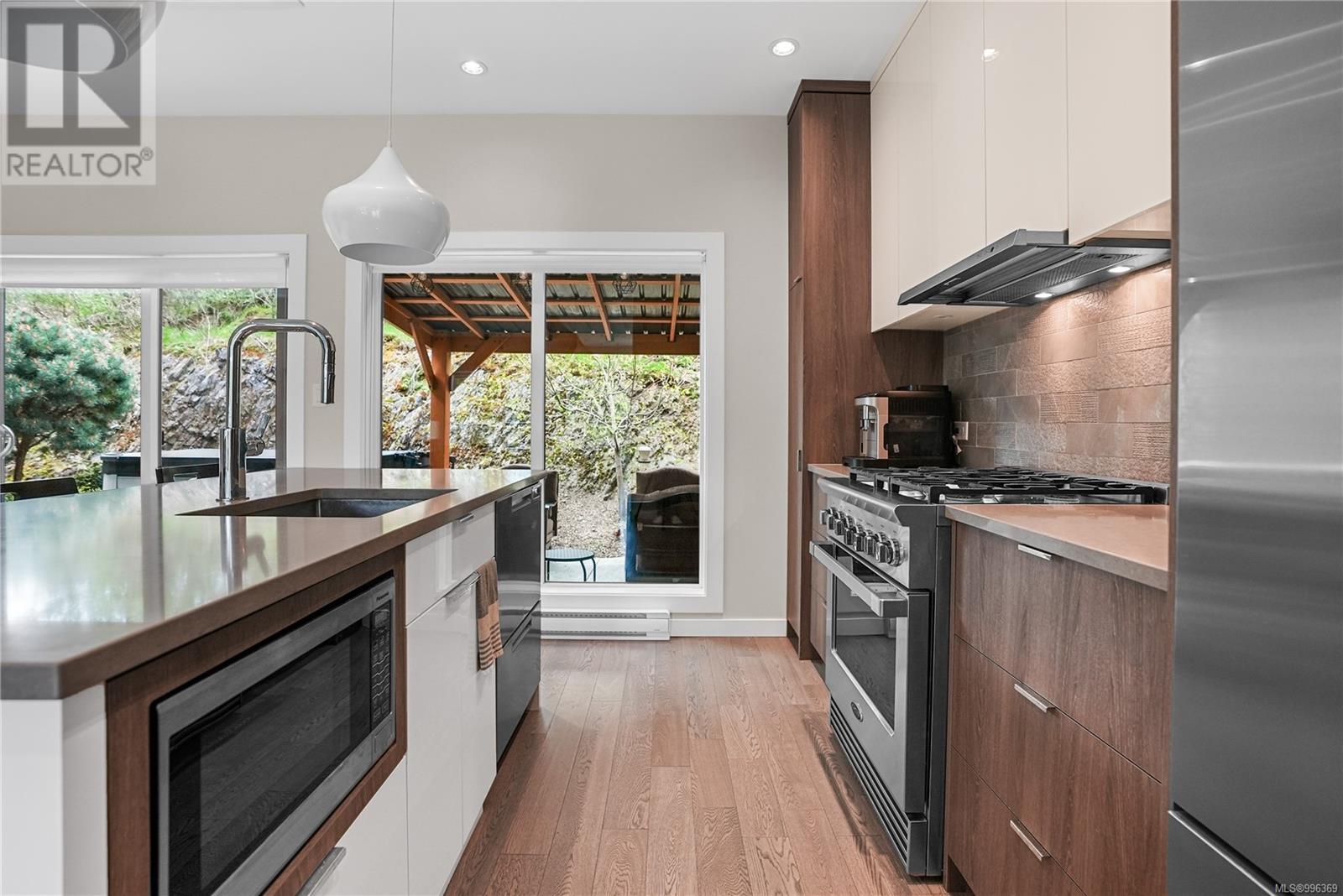 #109 1464 BEAR MOUNTAIN PKWY - Image 5