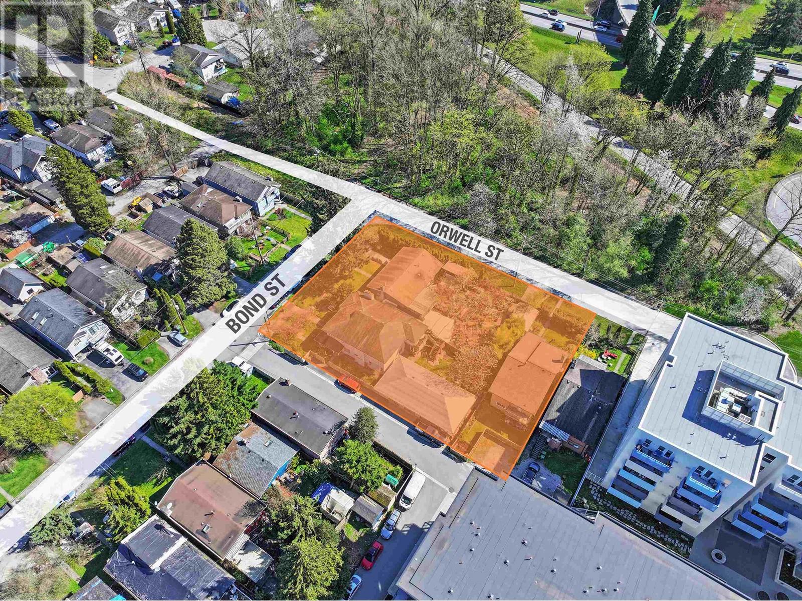 1591 BOND STREET, North Vancouver