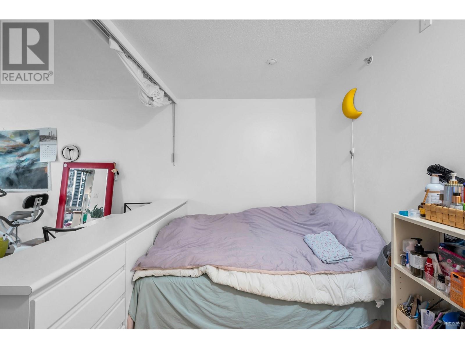 Photo 10 of 402 1188 Richards Street, Vancouver BC