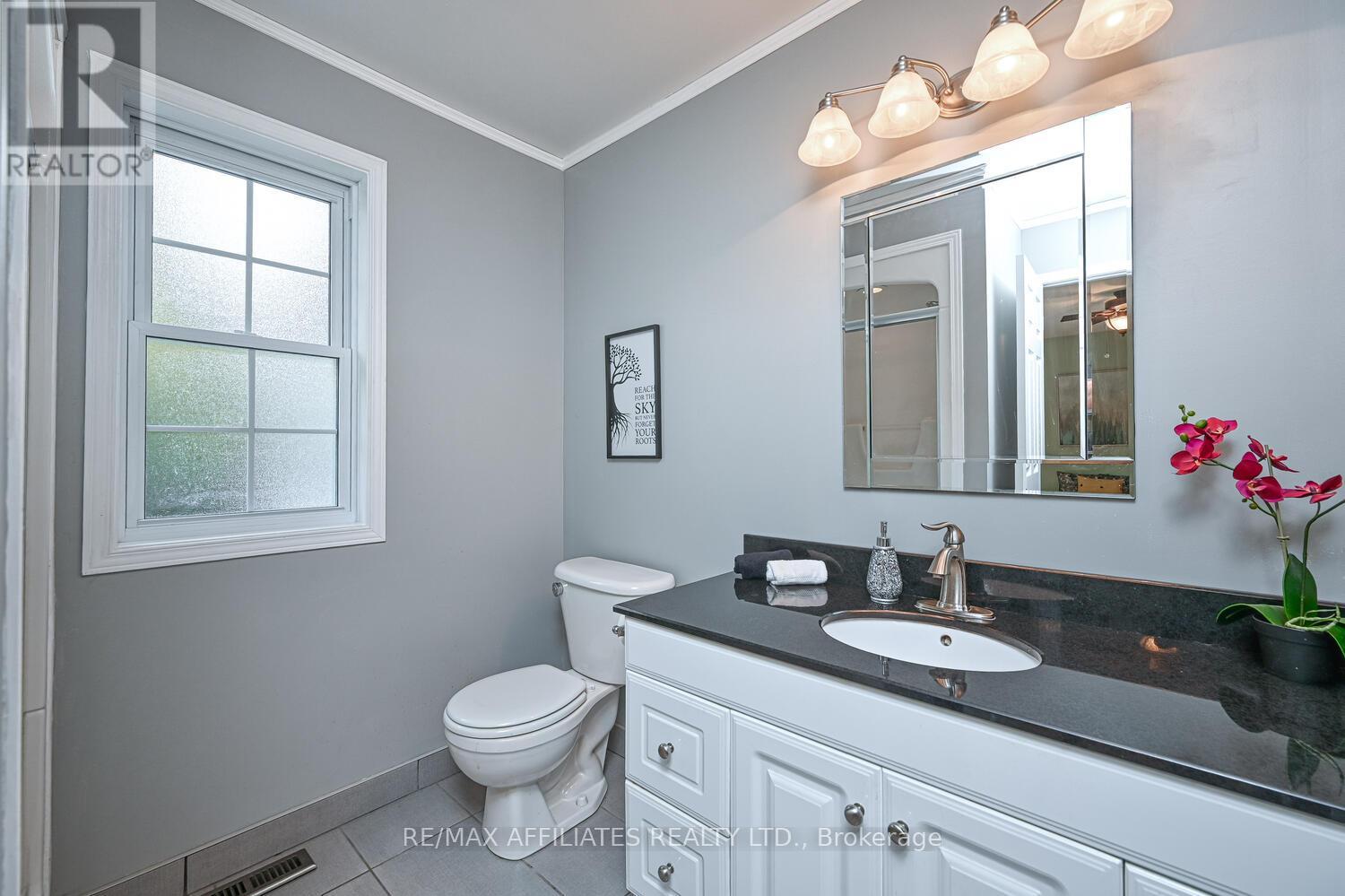 Photo 30 of 10 Tudor Circle, Rideau Lakes ON