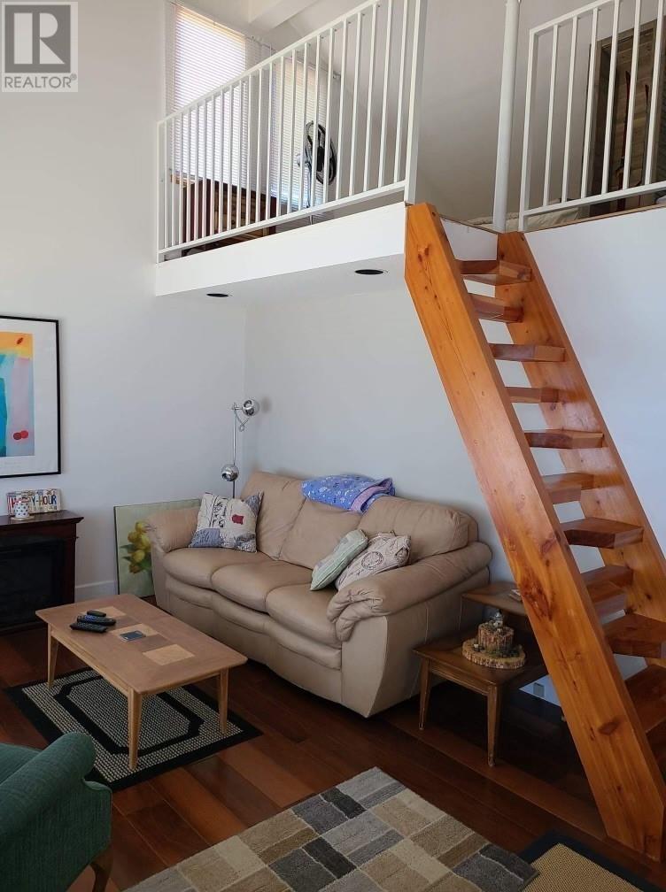 7423 PETERSON ROAD, Fraser Lake