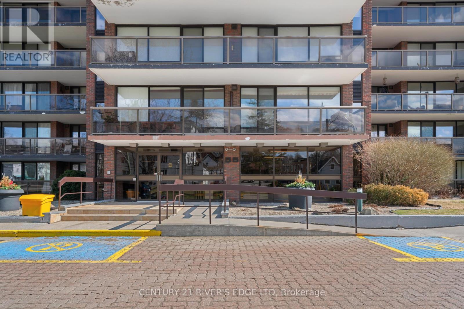 Photo 1 of 601 55 Water Street E, Brockville ON