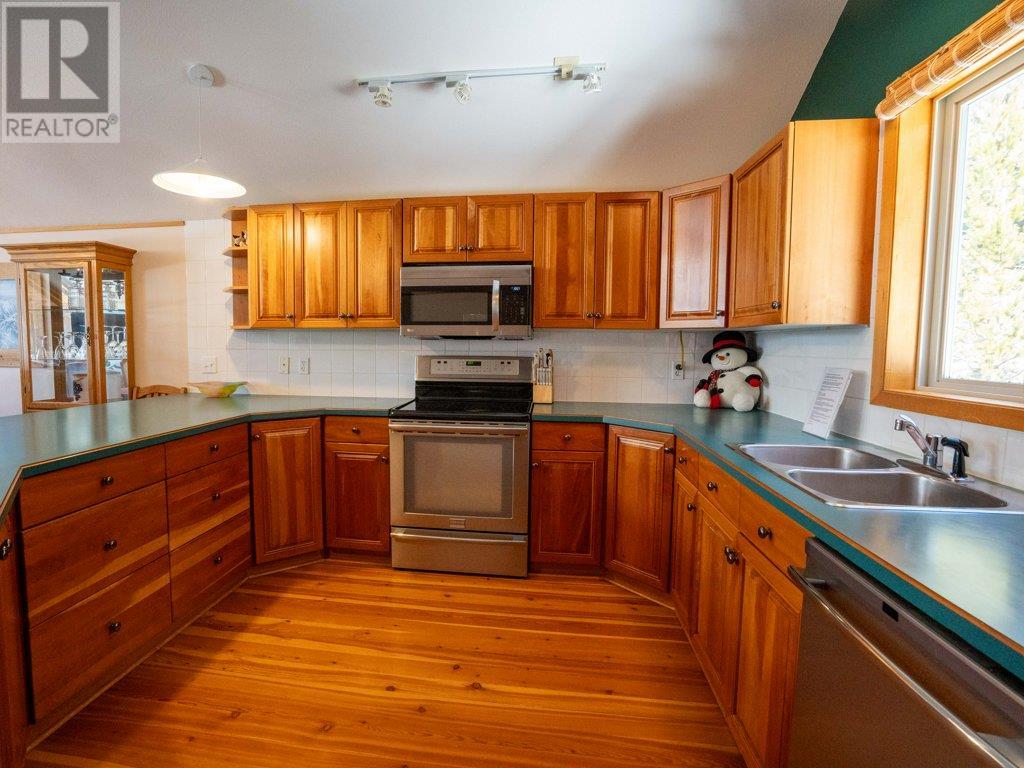  273 CLEARVIEW Road, Penticton