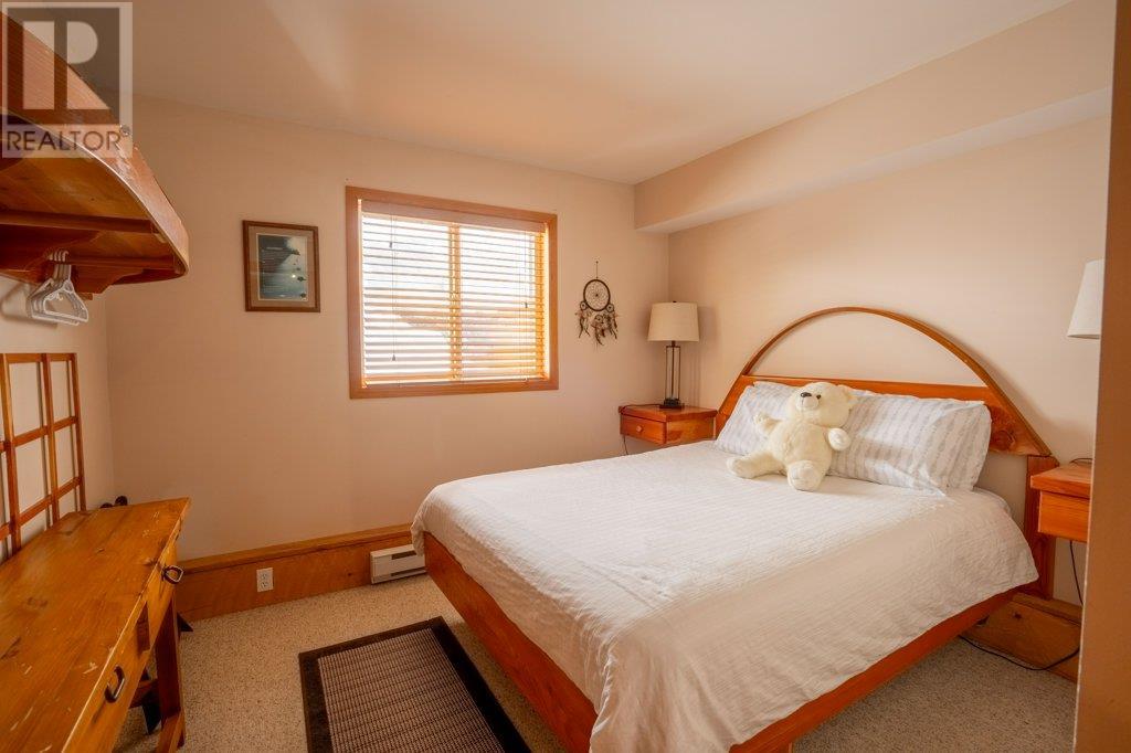  273 CLEARVIEW Road, Penticton