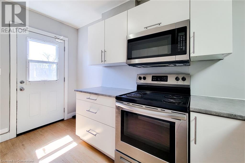 Photo 6 of 308 Barton Street E Unit A, Hamilton ON