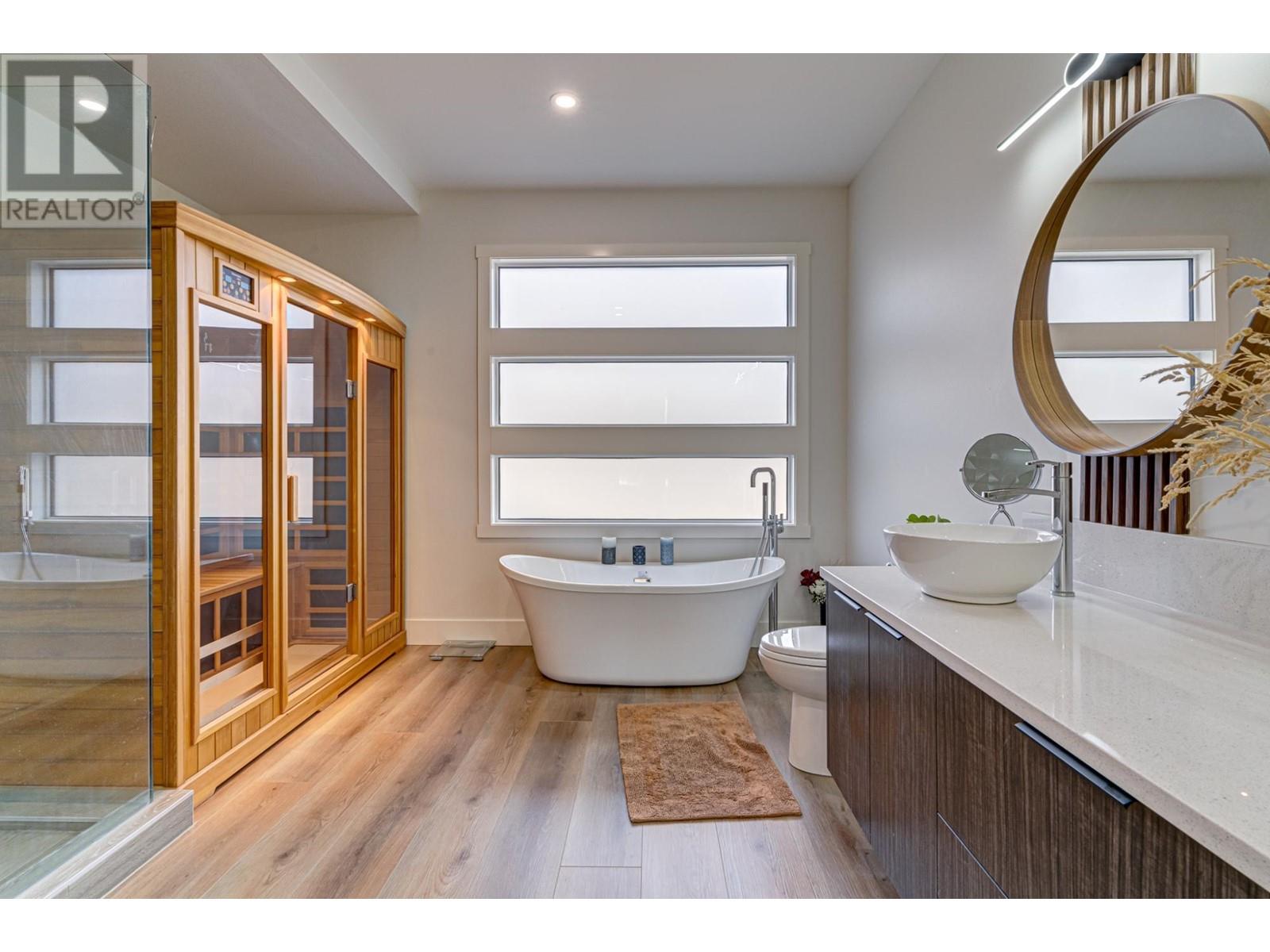 4 SUNSET Lane, Fernie