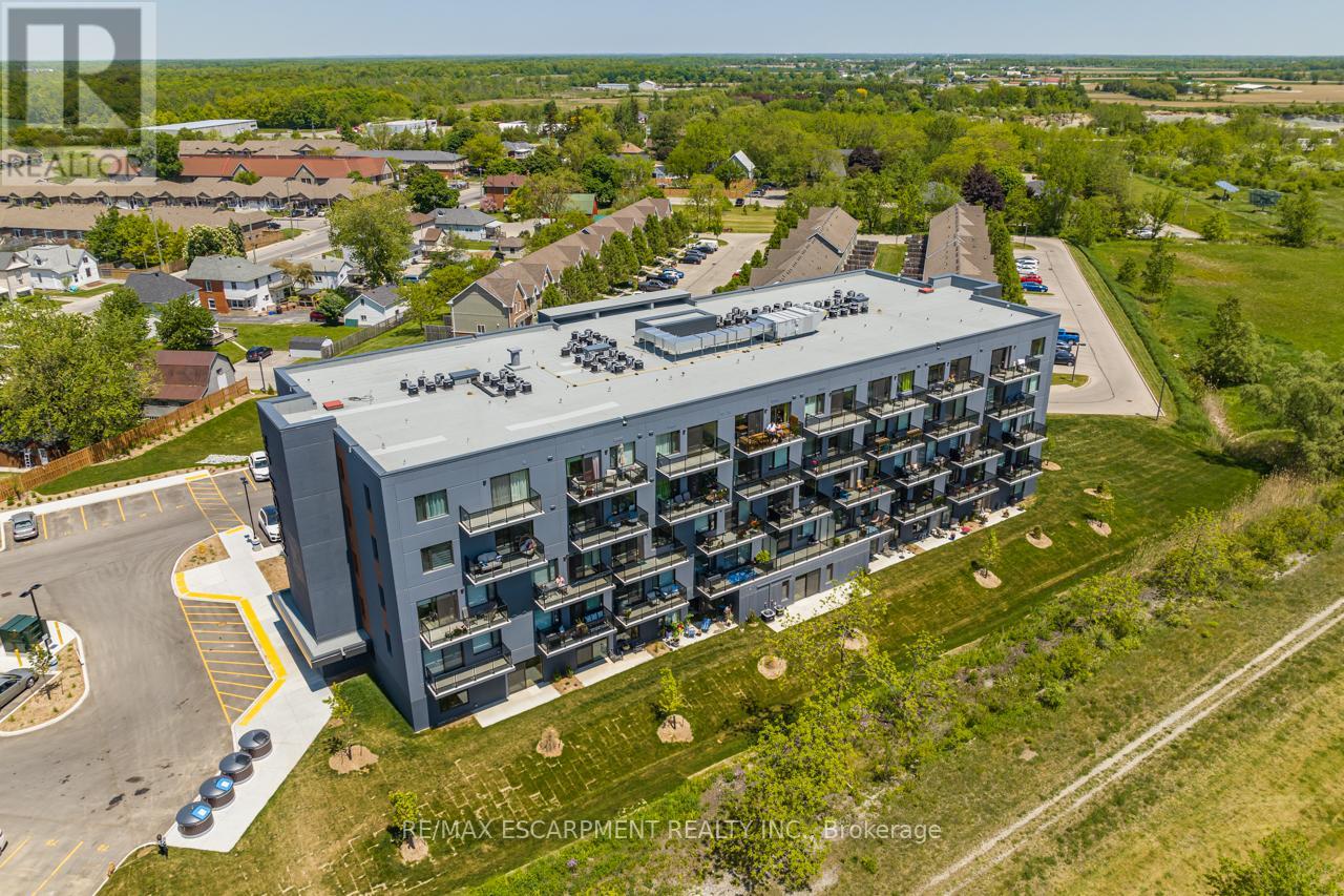 Photo 17 of 409 64 Main Street N, Haldimand ON