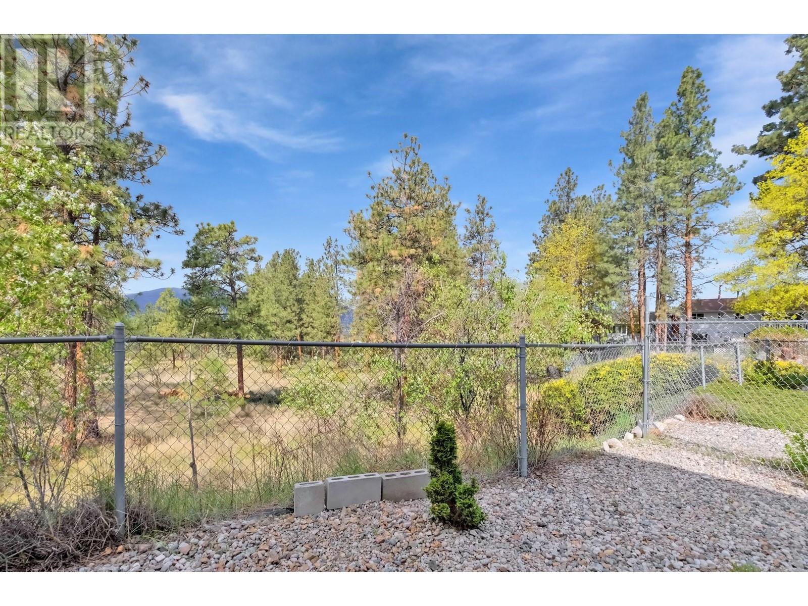 143 1634 CARMI Avenue, Penticton