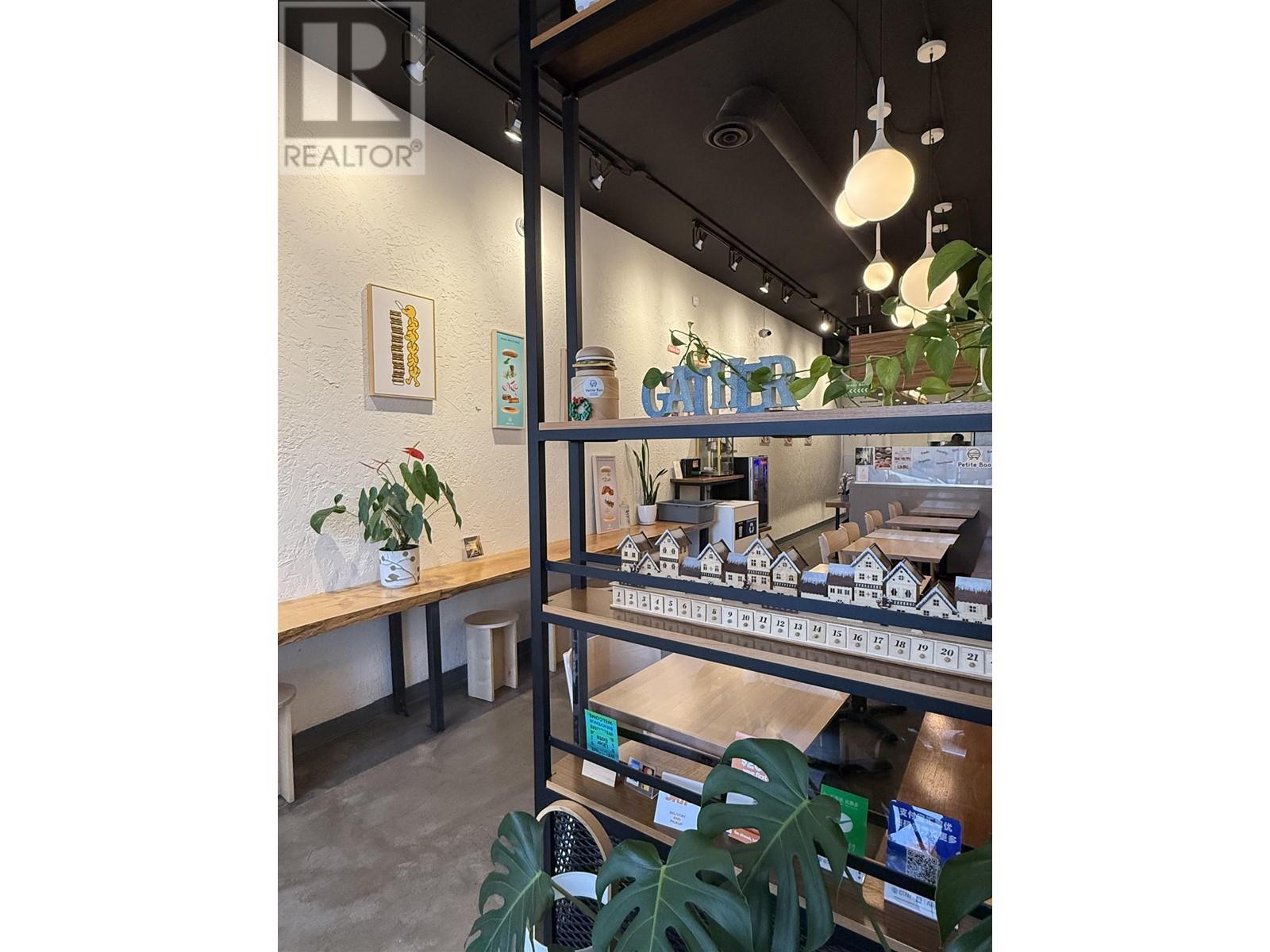 Photo 6 of 2825 W Broadway, Vancouver BC