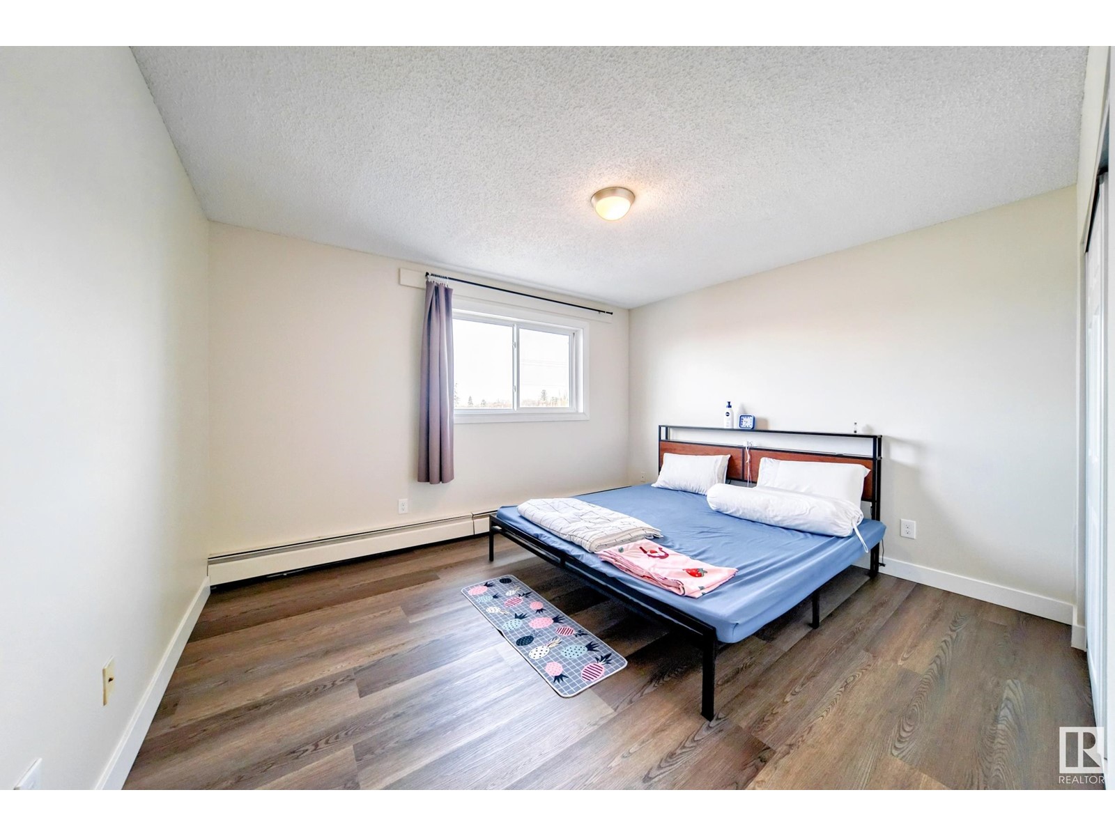#404 10624 123 ST NW - 12