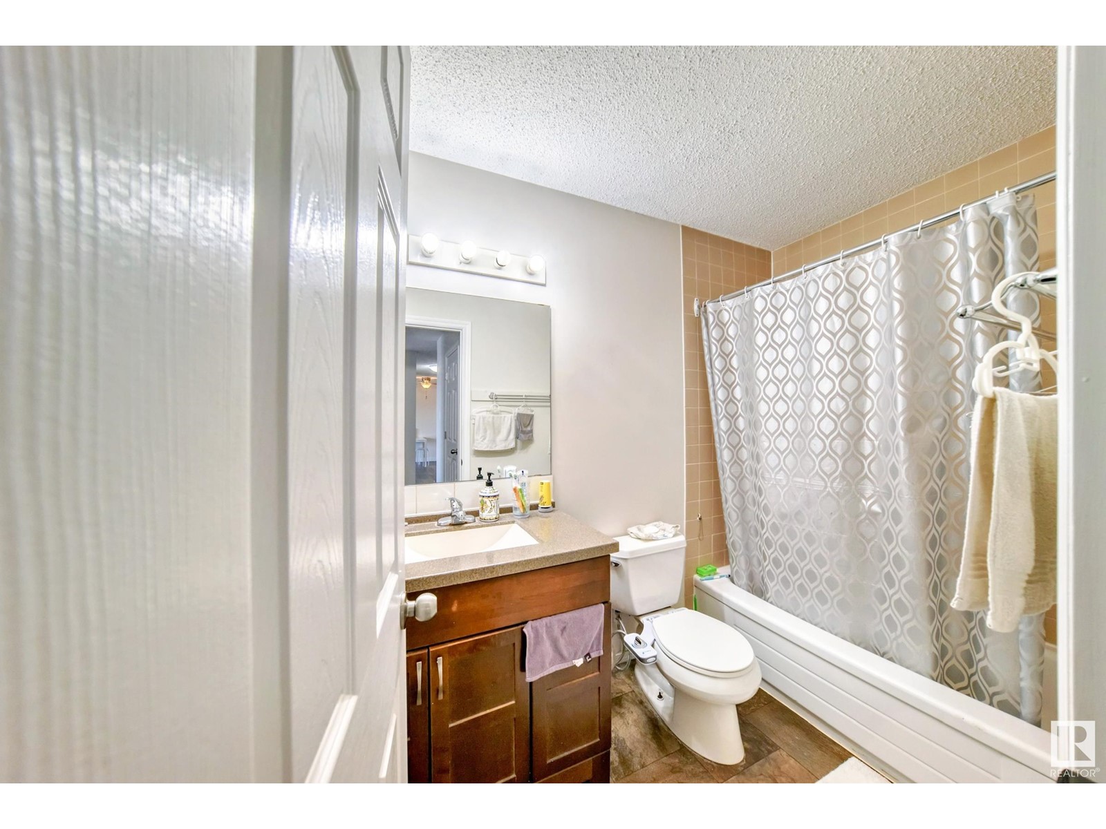 #404 10624 123 ST NW - 15
