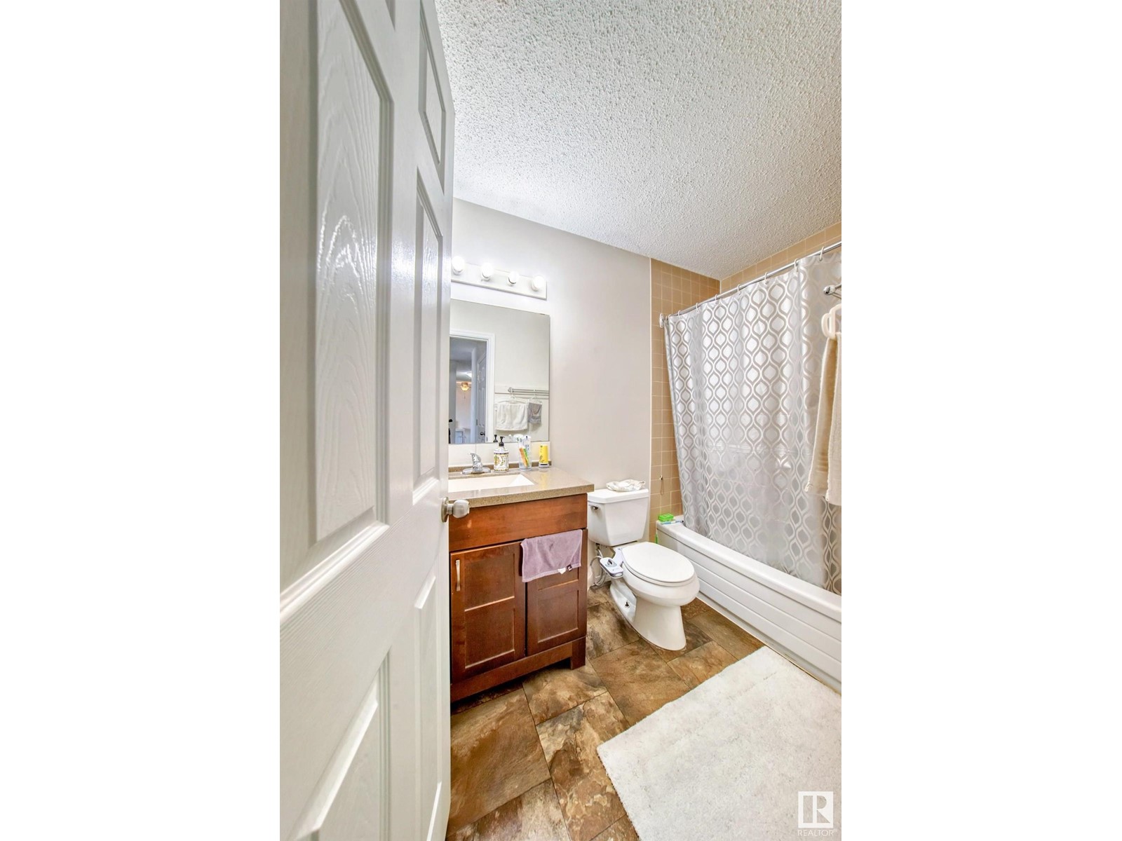 #404 10624 123 ST NW - 16