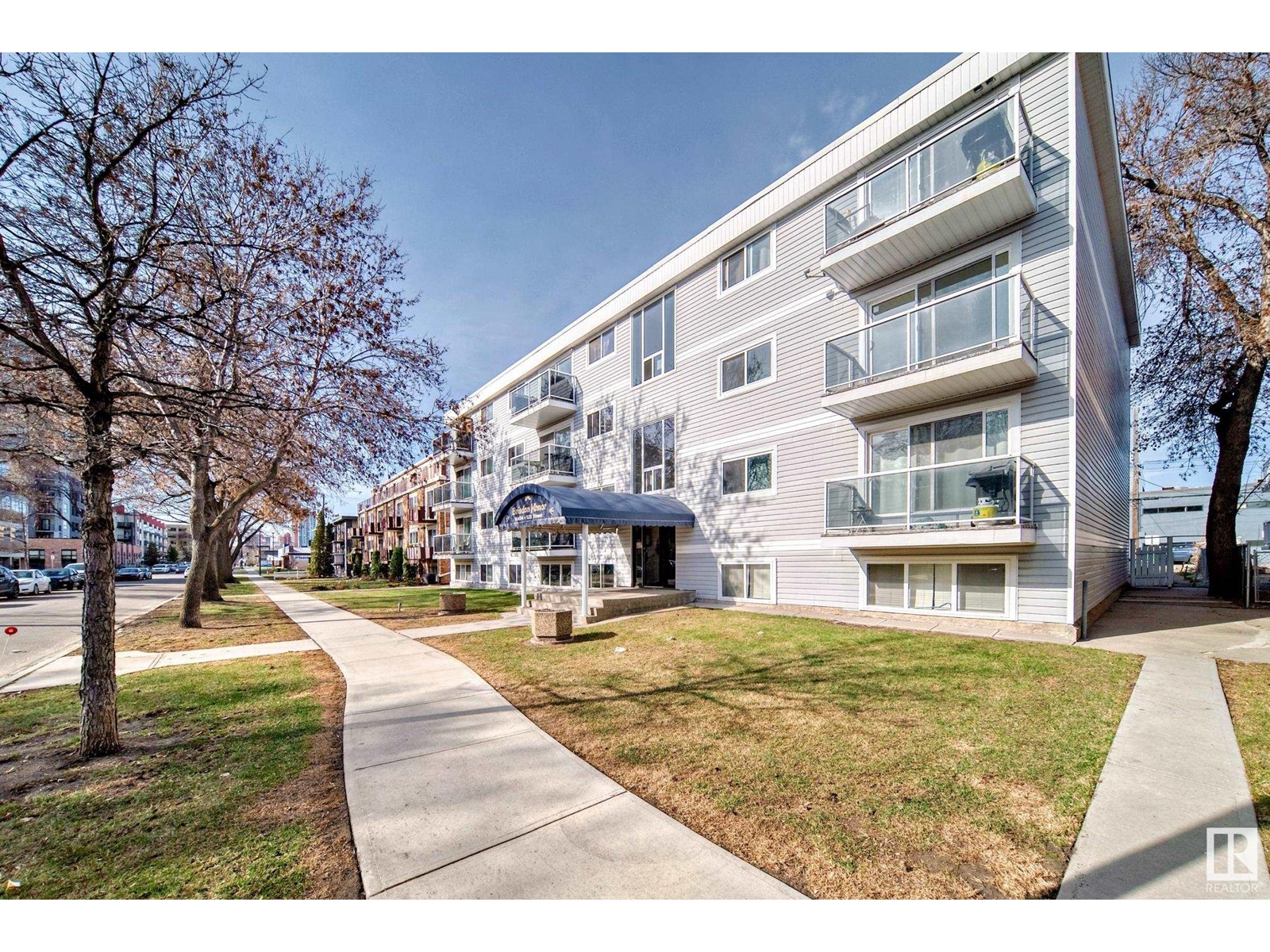 #404 10624 123 ST NW - 2