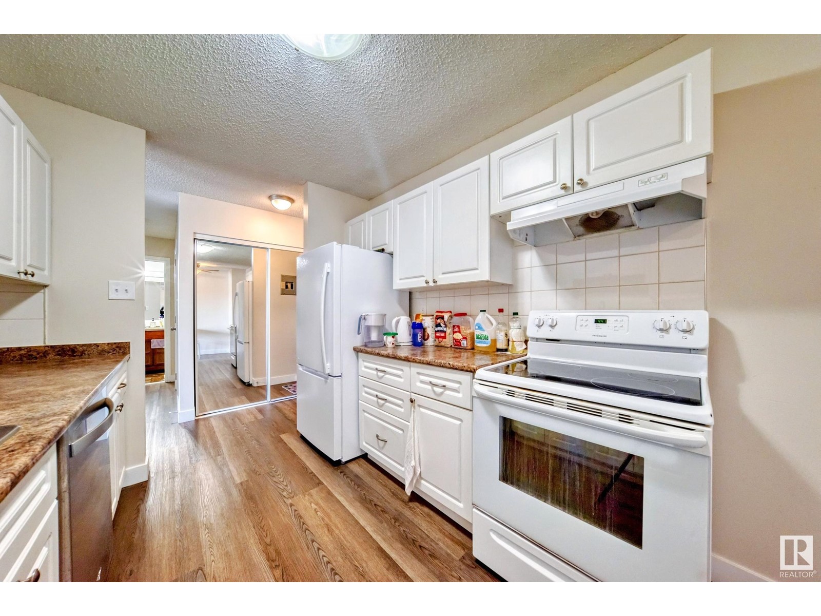 #404 10624 123 ST NW - 8
