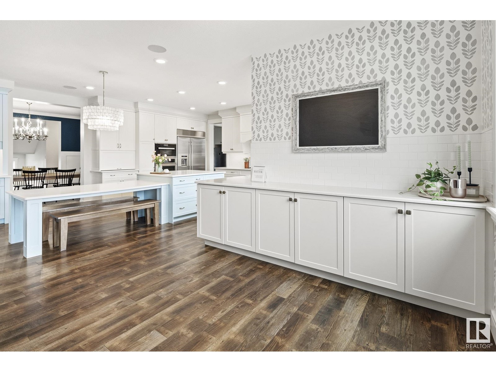2008 90 ST SW, Edmonton