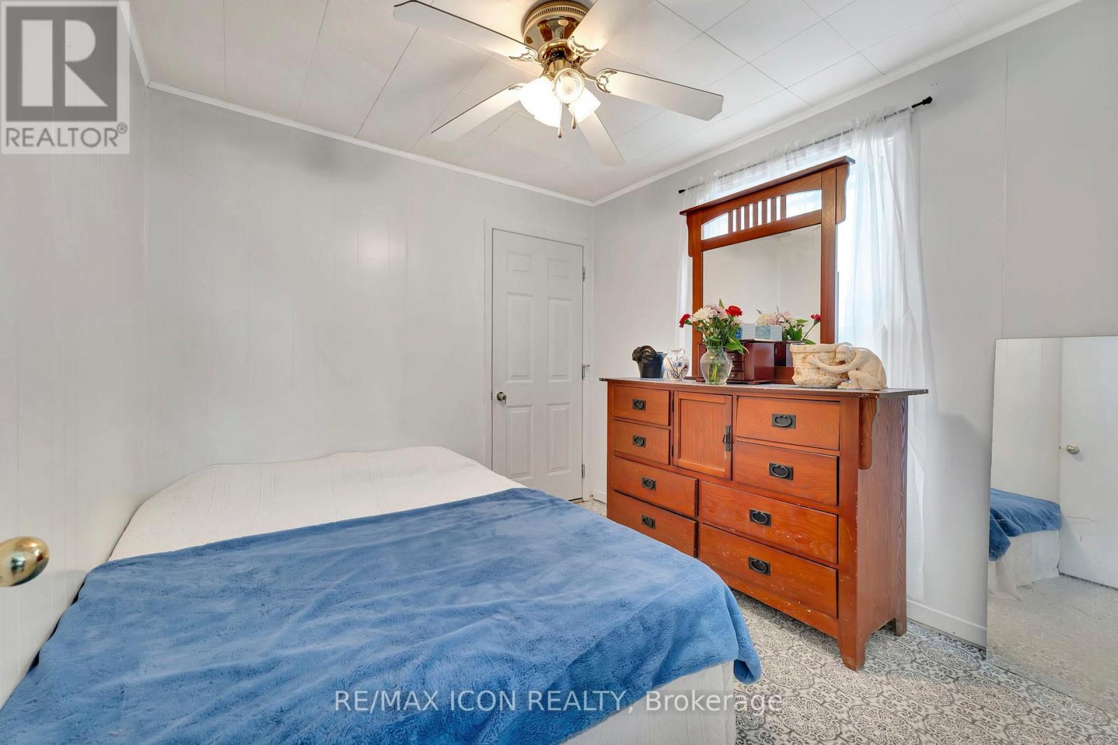 Photo 31 of 2035 Erie Street, Norfolk ON
