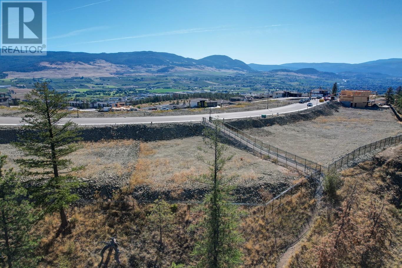  702 Kingswood Terrace, Kelowna