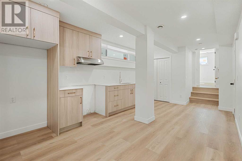 Single Family House Bi-level for Sale in   Avenue SW Kingsland Calgary 