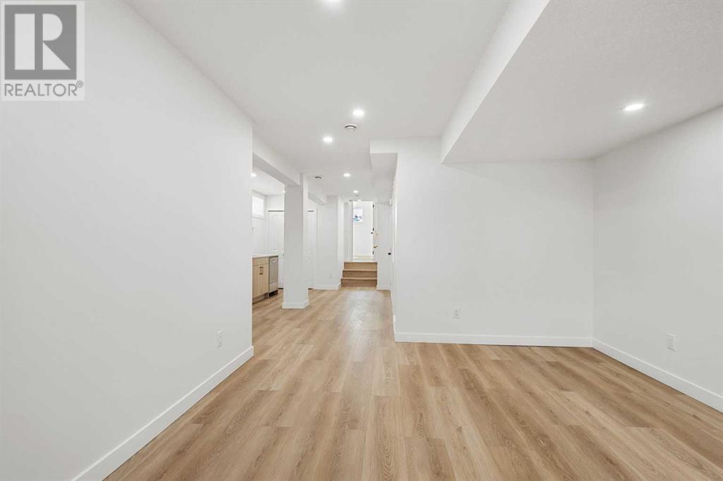 Single Family House Bi-level for Sale in   Avenue SW Kingsland Calgary 