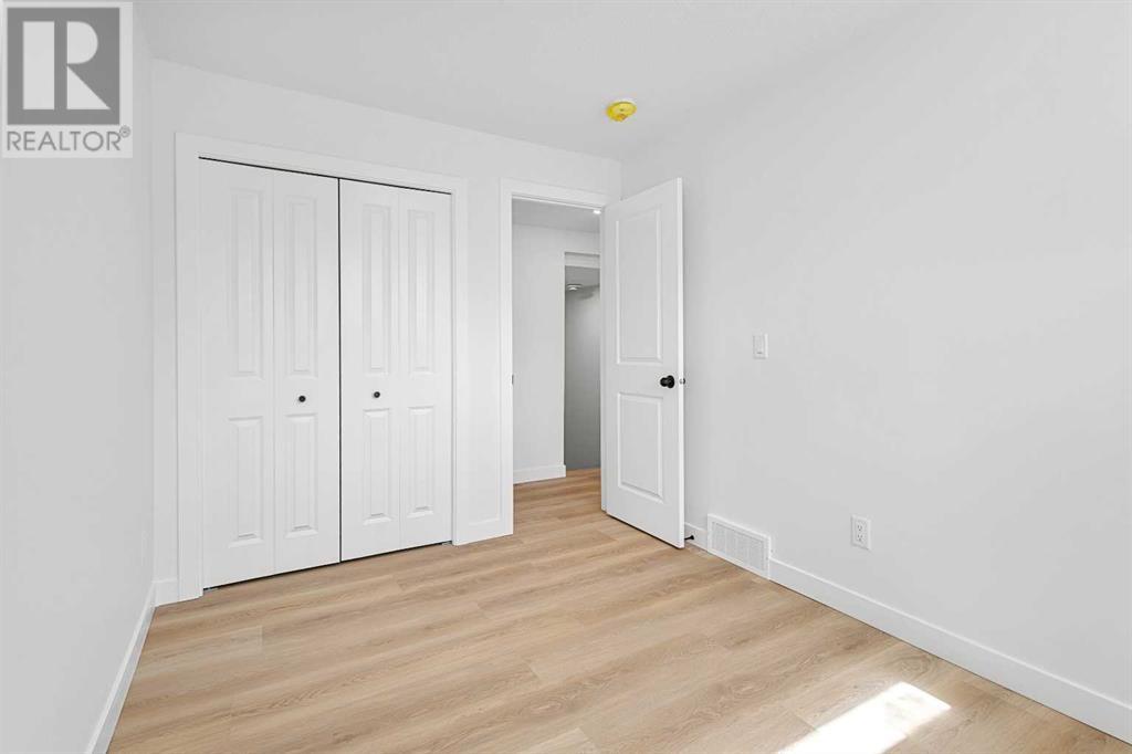 Single Family House Bi-level for Sale in   Avenue SW Kingsland Calgary 