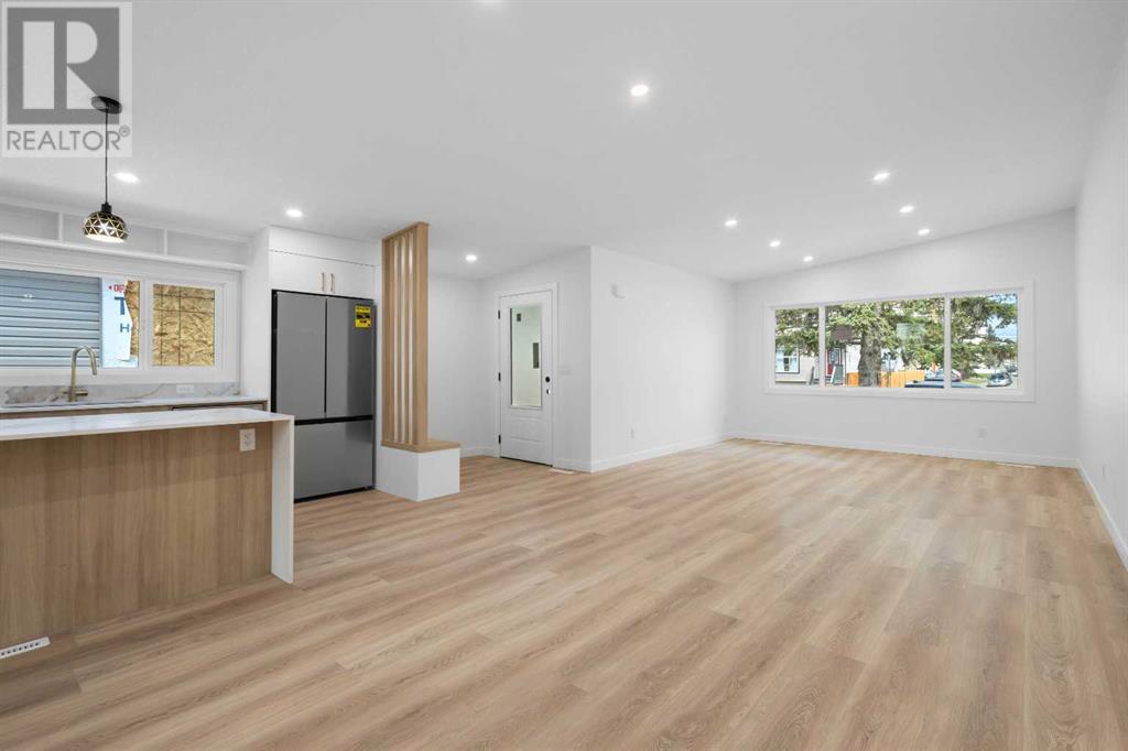 Single Family House Bi-level for Sale in   Avenue SW Kingsland Calgary 