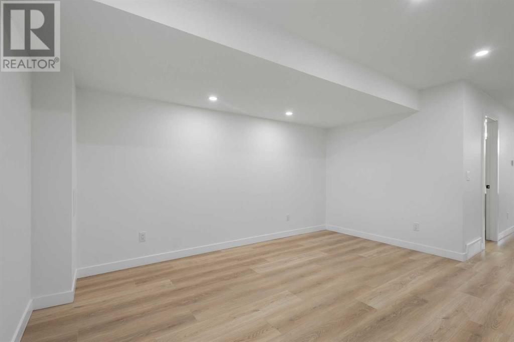 Single Family House Bi-level for Sale in   Avenue SW Kingsland Calgary 