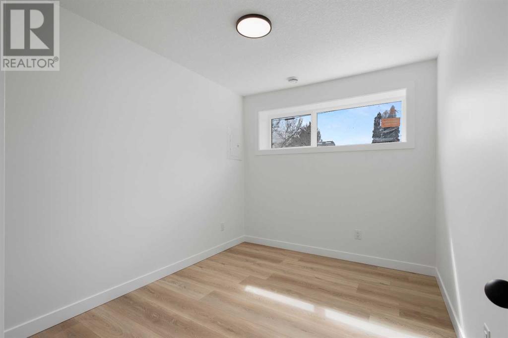 Single Family House Bi-level for Sale in   Avenue SW Kingsland Calgary 