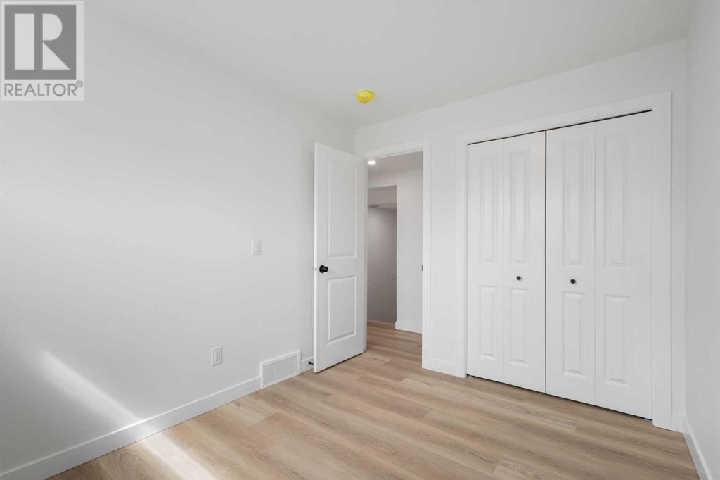 Single Family House Bi-level for Sale in   Avenue SW Kingsland Calgary 