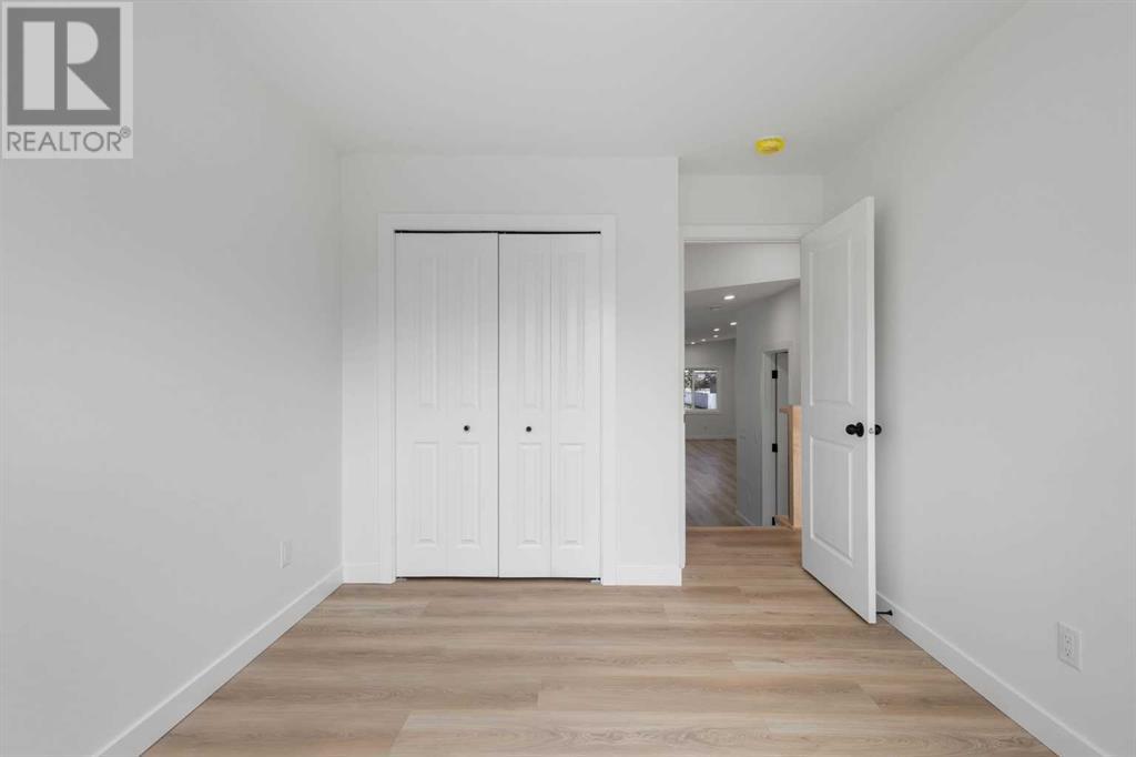 Single Family House Bi-level for Sale in   Avenue SW Kingsland Calgary 