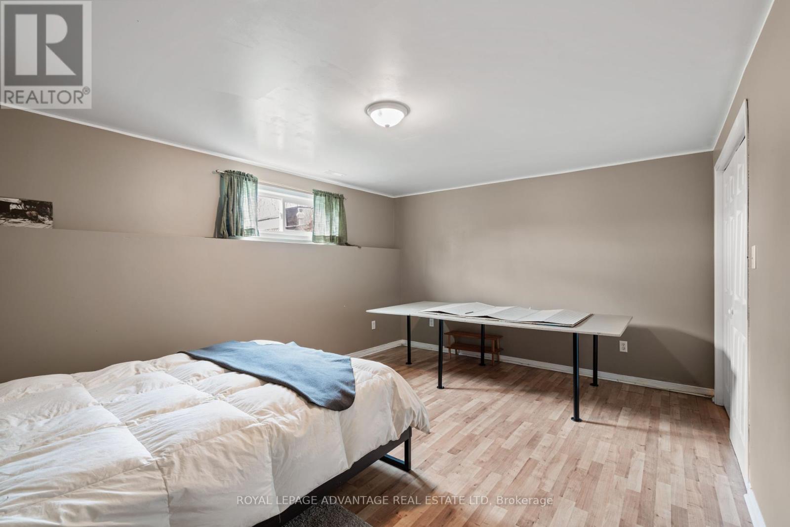 Photo 21 of 264 Glenwood Crescent, Smiths Falls ON