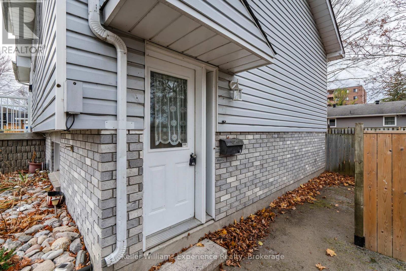 Photo 10 of 538 Nelson Street, Midland ON