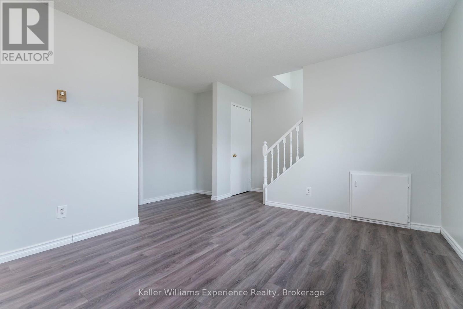 Photo 12 of 538 Nelson Street, Midland ON