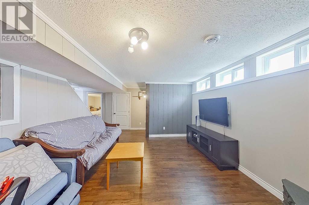 4 Peden Crescent, Fort McMurray