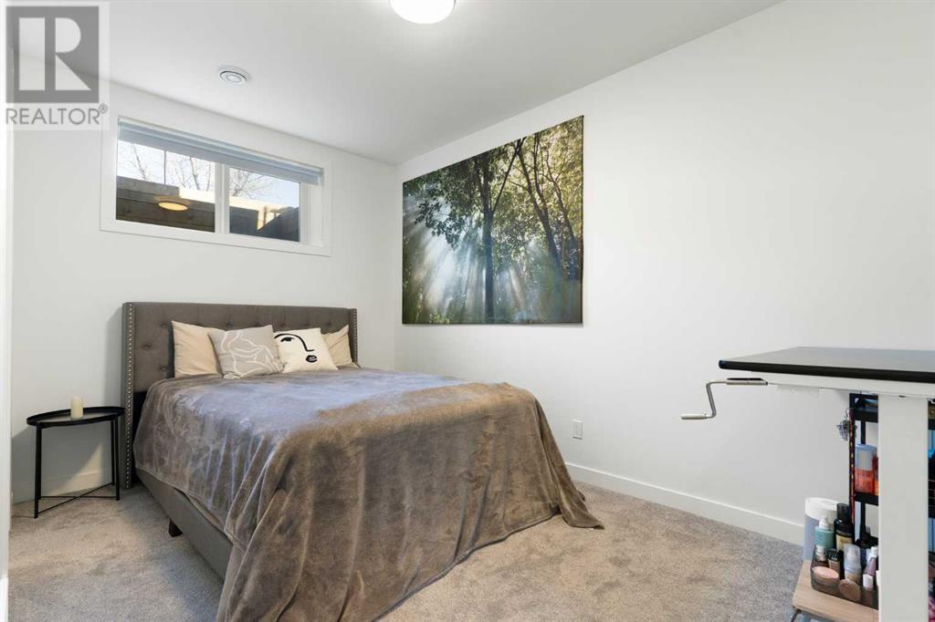 Single Family House for Sale in   Avenue NW Hillhurst Calgary 