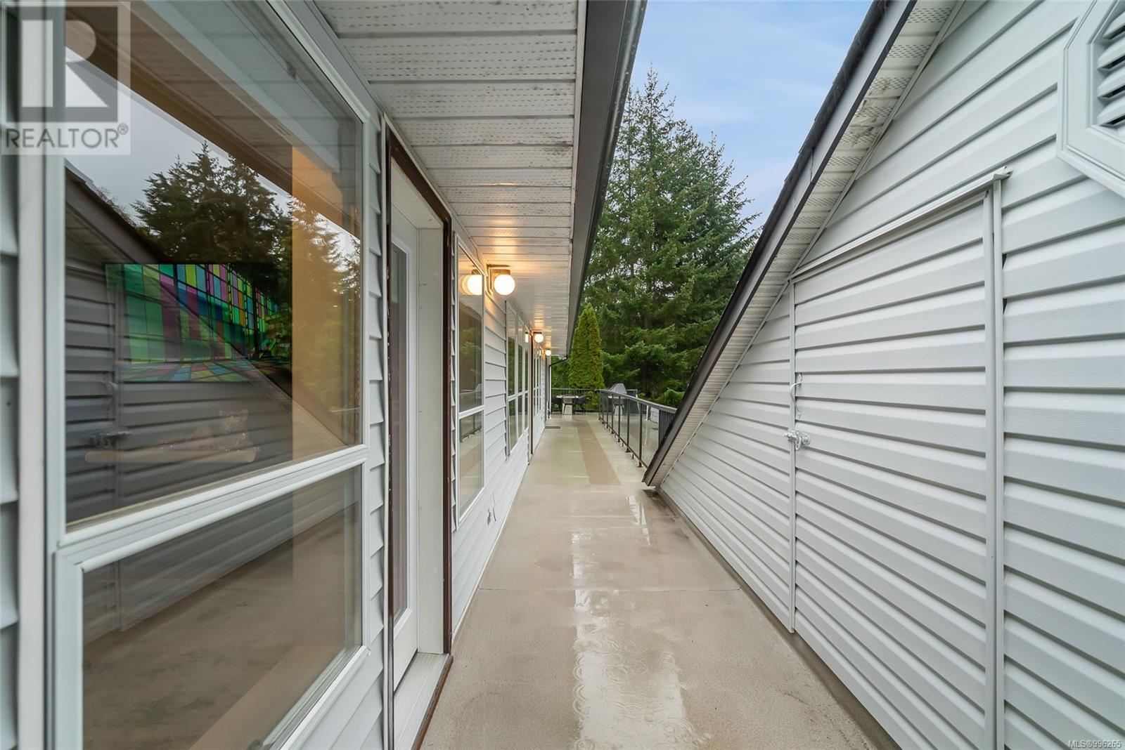 2372 Nanoose Rd, Nanoose Bay