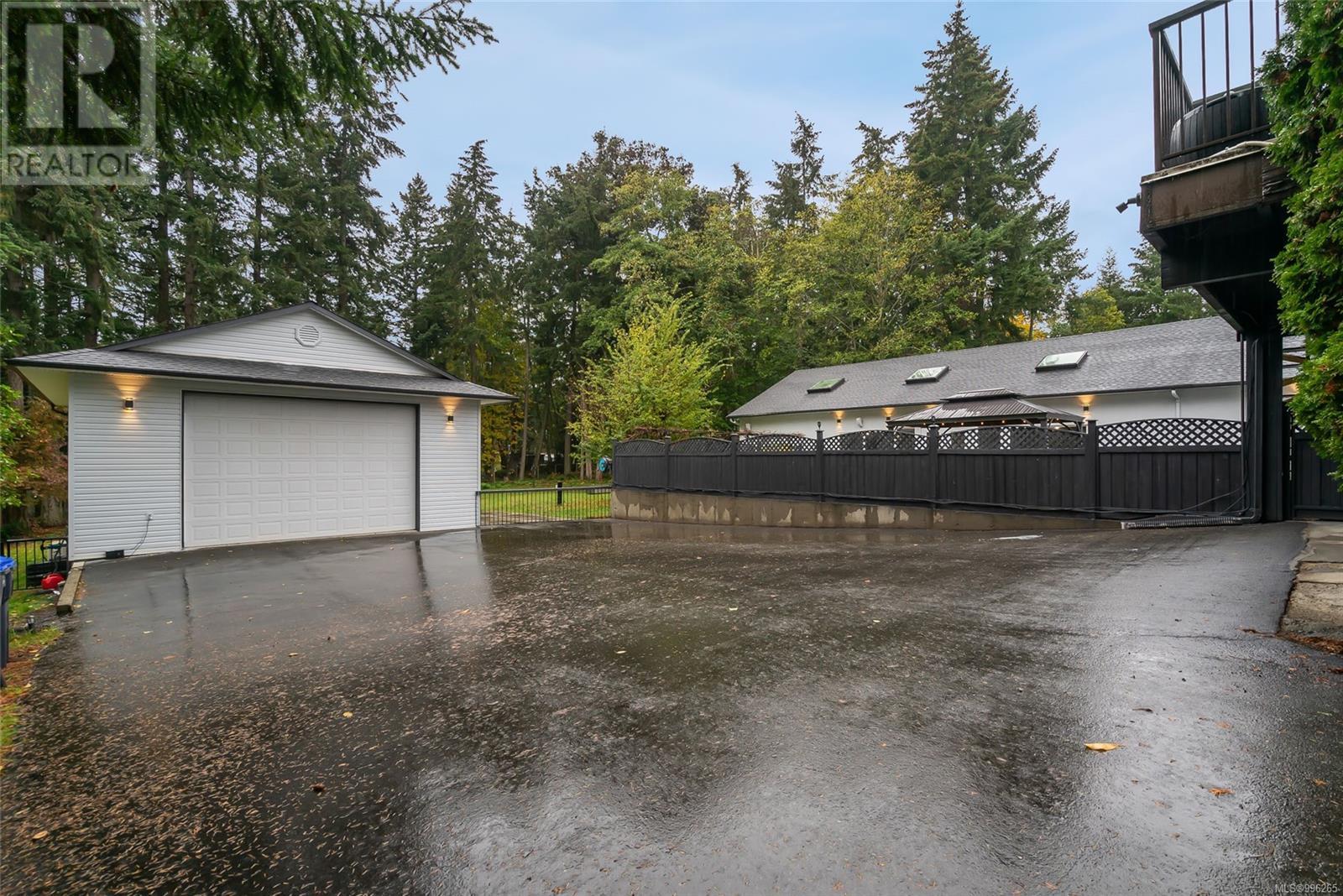 2372 Nanoose Rd, Nanoose Bay