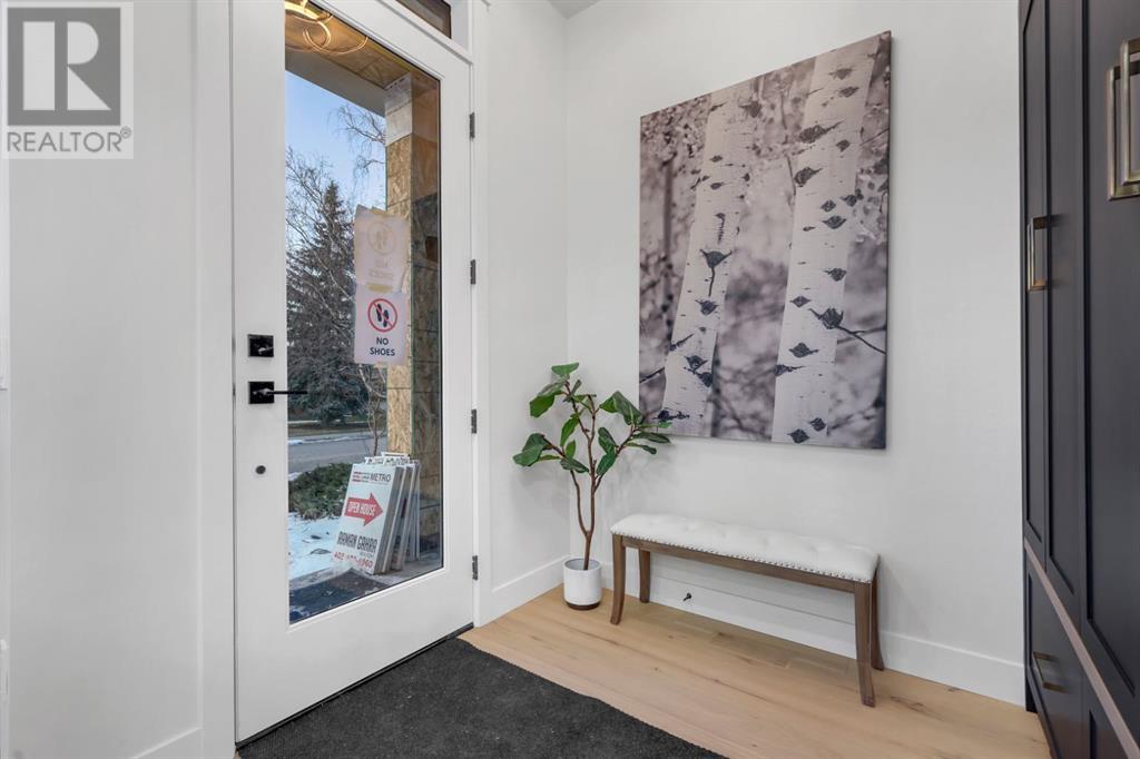 Single Family House for Sale in   Avenue SW Richmond Calgary 