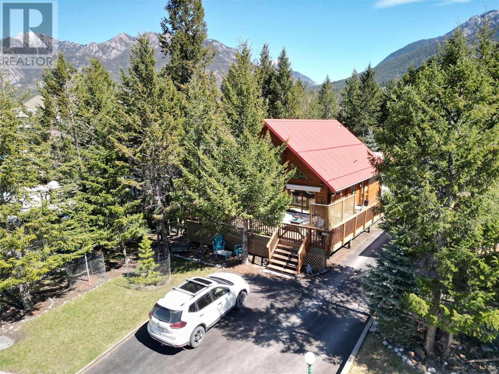 7488 Pine Cone Lane, Radium Hot Springs
