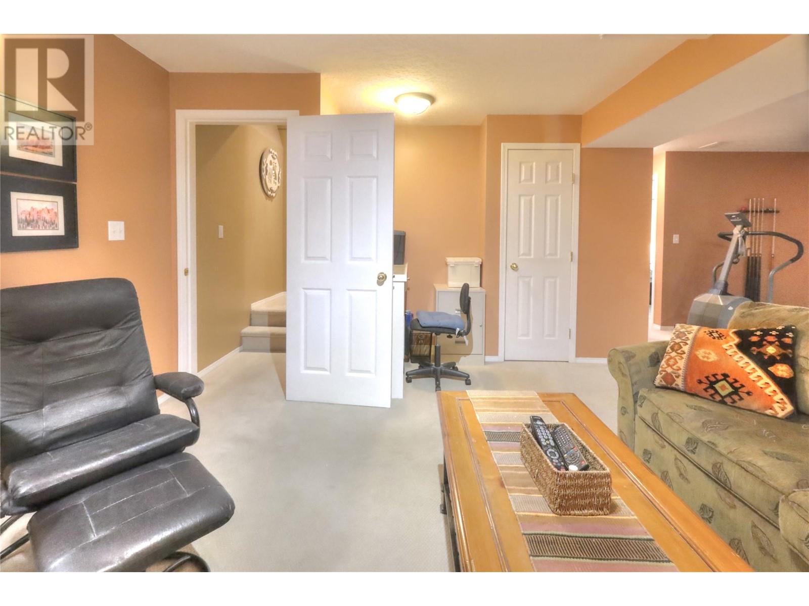 7488 Pine Cone Lane, Radium Hot Springs