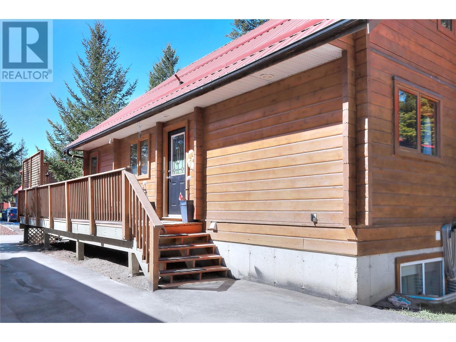 7488 Pine Cone Lane, Radium Hot Springs