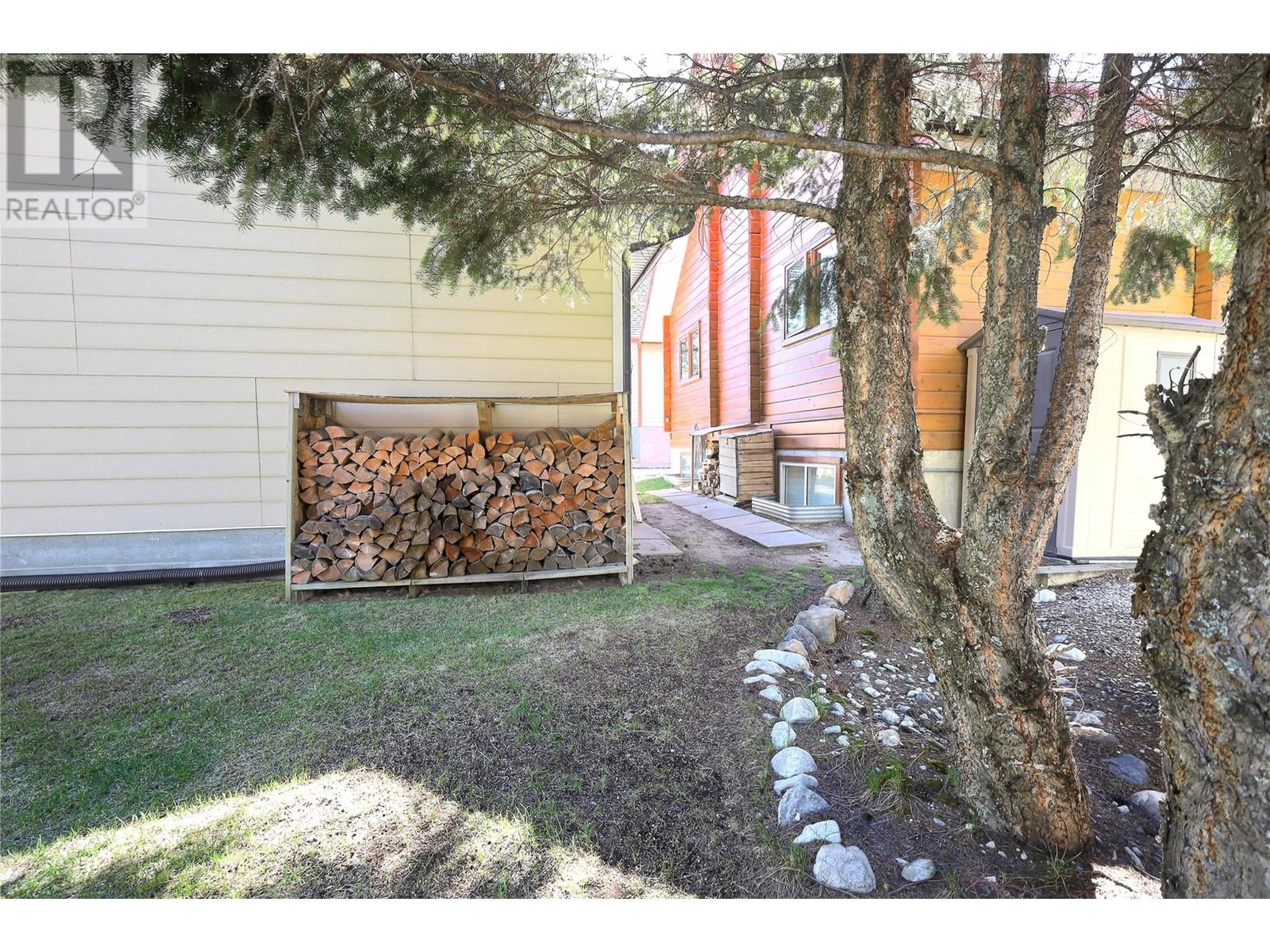 7488 Pine Cone Lane, Radium Hot Springs
