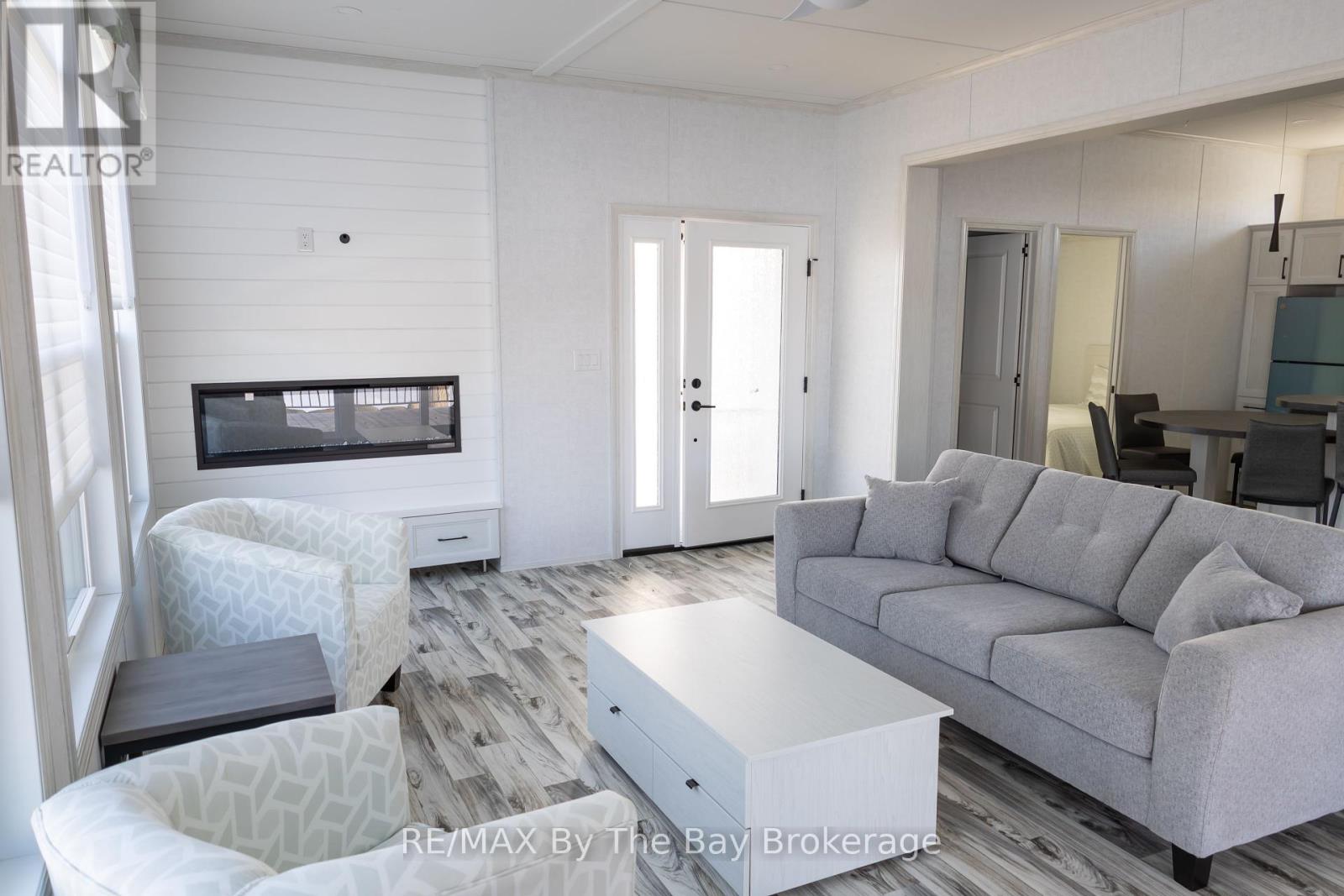 Photo 7 of 49 3282 Ogdens Beach Road, Tay ON