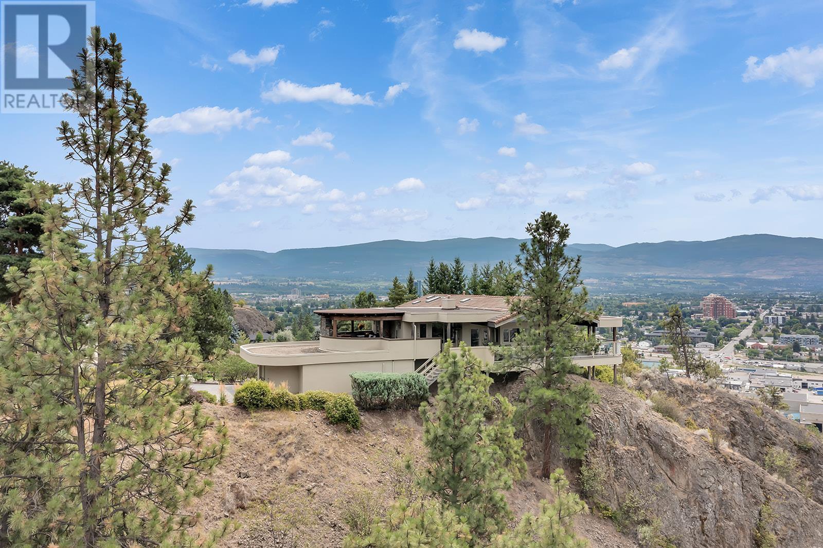  828 Mount Royal Drive, Kelowna