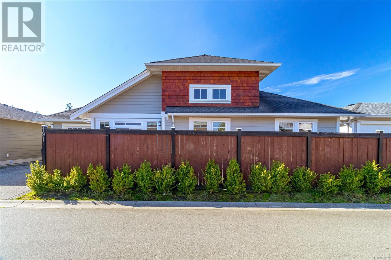 191 Despard Ave E, Parksville