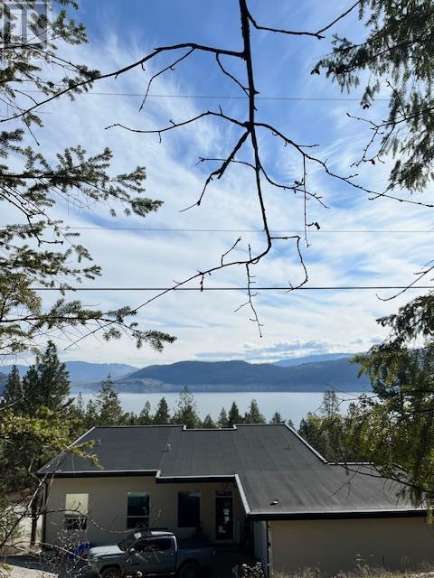  10451 Westshore Road, Vernon