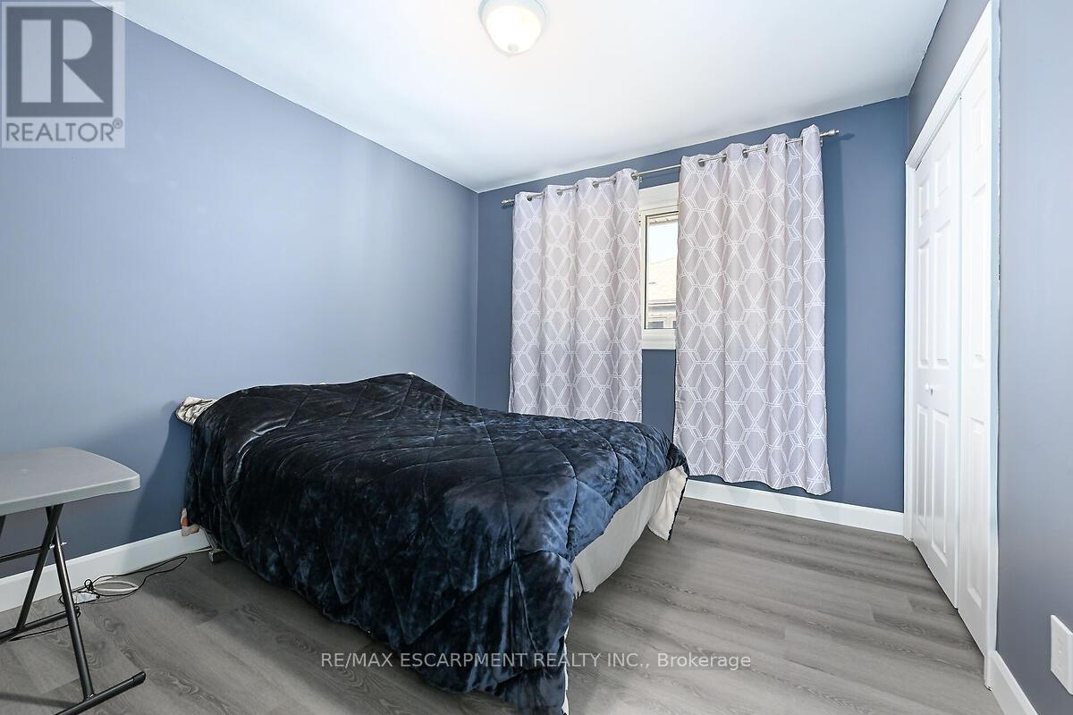 Photo 13 of 333 East 42nd Street, Hamilton ON