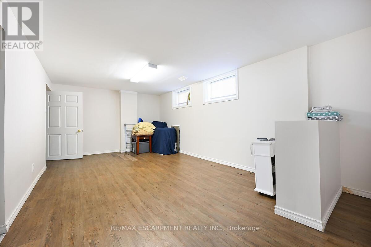Photo 21 of 333 East 42nd Street, Hamilton ON