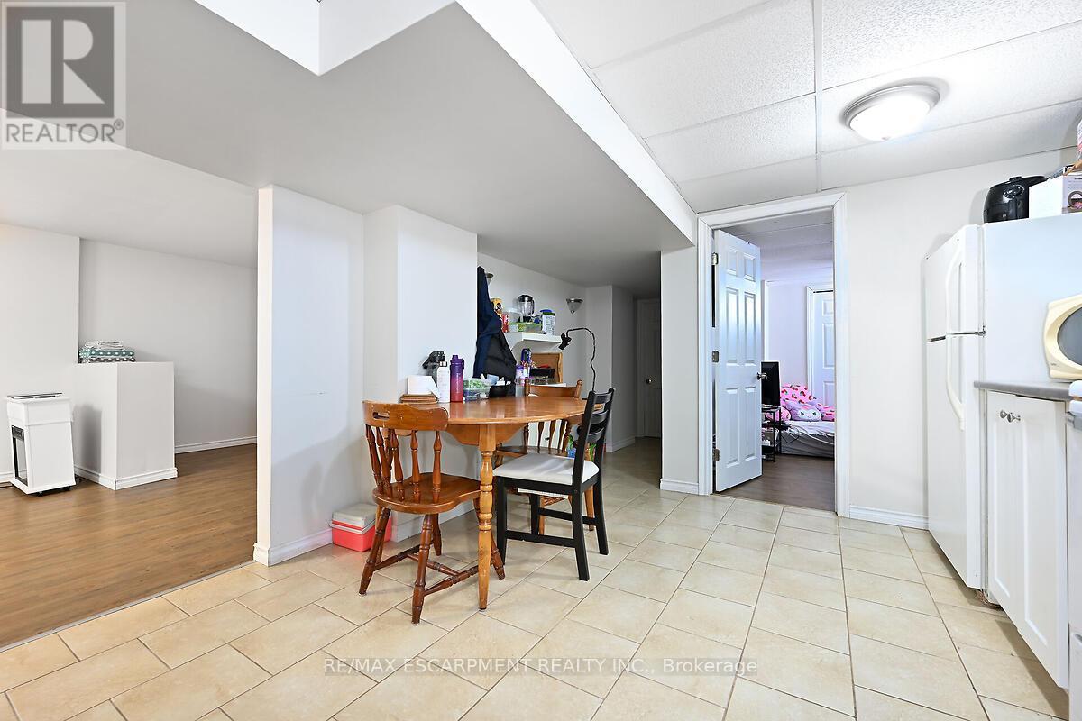 Photo 32 of 333 East 42nd Street, Hamilton ON